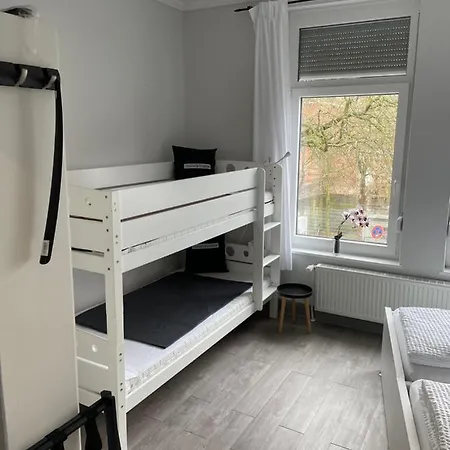 Meierstrasse Hostel *